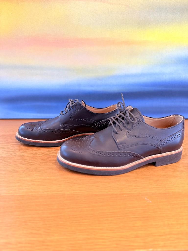 Tod's Dark Brown Leather Wingtip Derbys With Contrast Sole